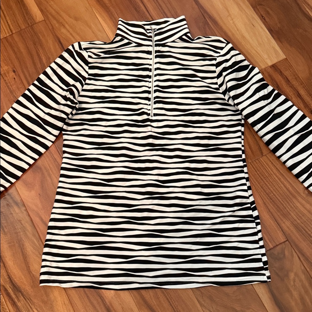 SNO SKINS Monochrome Striped Zip-Up Top